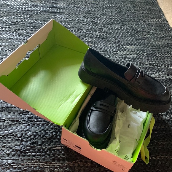 New chunky loafers - Picture 1 of 5